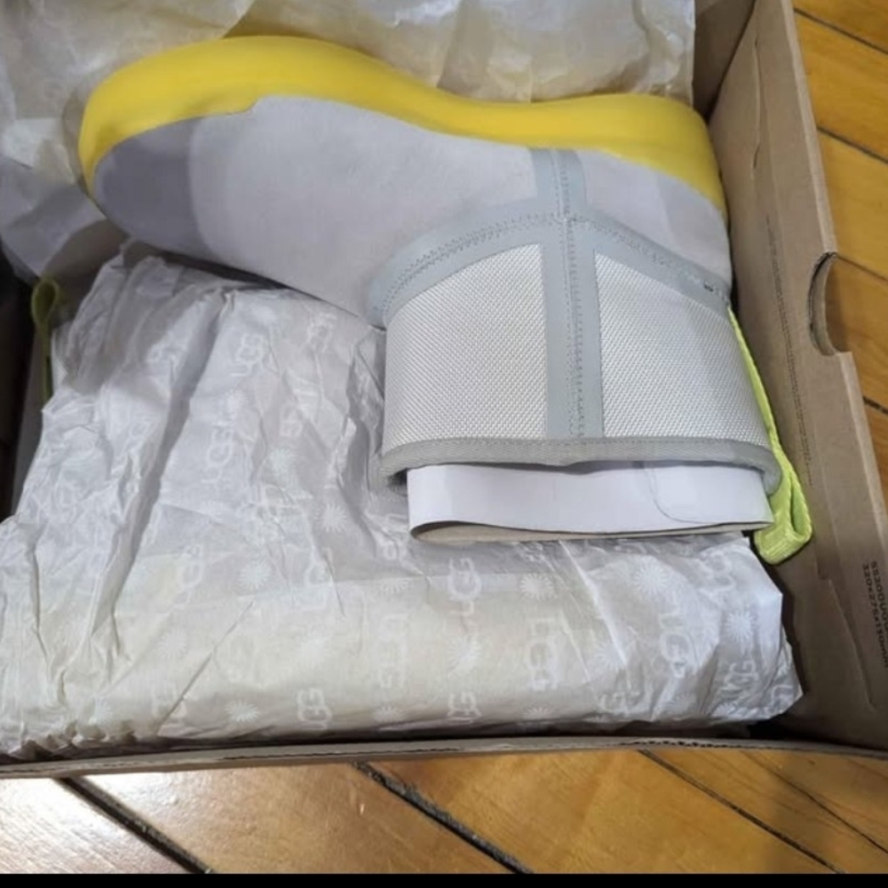 UGG Yellow and White Boot